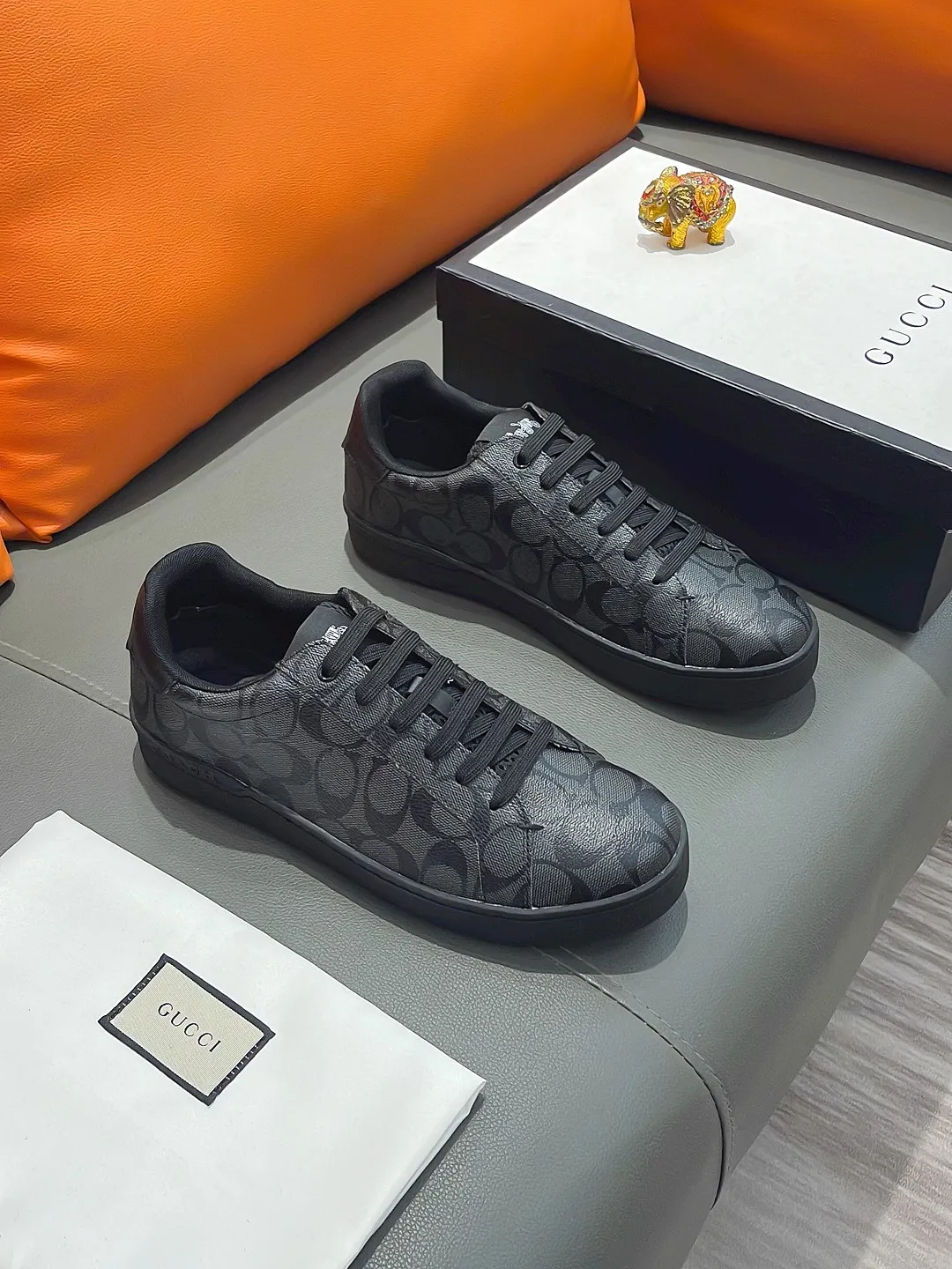 Men's shoes GUCCI "Gucci" P400 Regular size: 38-44 (casual shoes) Product materials: Selected cowhide upper, soft sheepskin lining; original outsole.